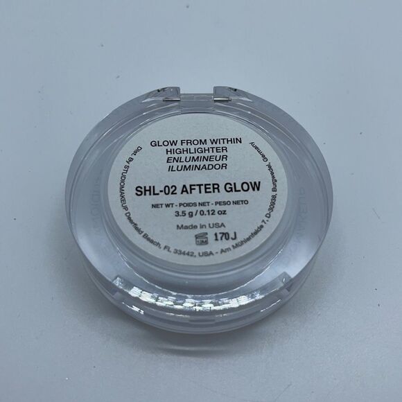 NWT StudioMakeup Highlighter - After Glow - Picture 7 of 7